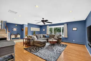 802 Kaminski Dr, Rahway, NJ 07065 - Photo 3