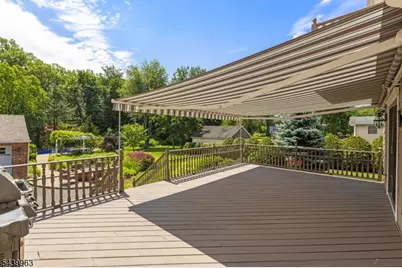 225 Walnut St, Livingston, NJ 07039 - Photo 35