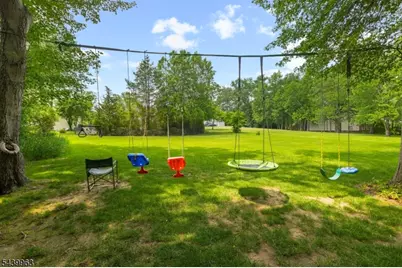 225 Walnut St, Livingston, NJ 07039 - Photo 41