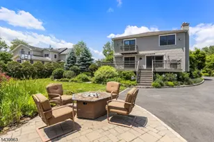 225 Walnut St, Livingston, NJ 07039 - Photo 37