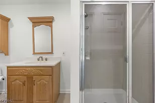 225 Walnut St, Livingston, NJ 07039 - Photo 23
