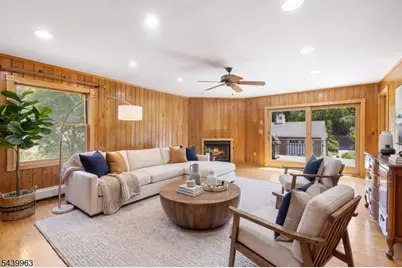 225 Walnut St, Livingston, NJ 07039 - Photo 7