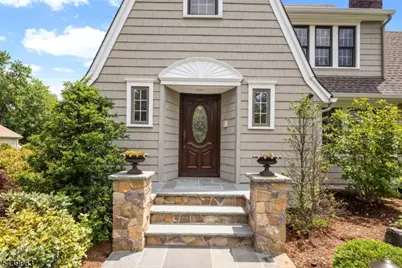 225 Walnut St, Livingston, NJ 07039 - Photo 47