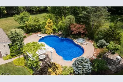 225 Walnut St, Livingston, NJ 07039 - Photo 43