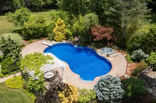 225 Walnut St, Livingston, NJ 07039 - Photo 43