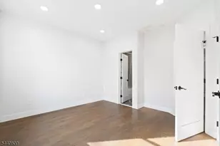 285 Lembeck Ave, Jersey City, NJ 07305 - Photo 11