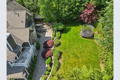 19 Hilltop Rd, Millburn, NJ 07078 - Photo 33