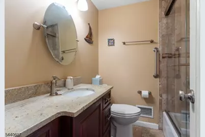 126 18th Ave, Elmwood Park, NJ 07407 - Photo 17