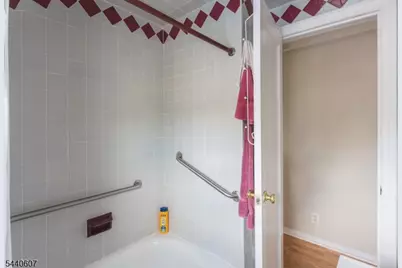 126 18th Ave, Elmwood Park, NJ 07407 - Photo 33