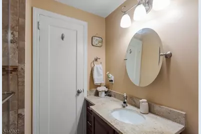 126 18th Ave, Elmwood Park, NJ 07407 - Photo 19