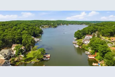 367 Maxim Dr, Hopatcong, NJ 07843 - Photo 7