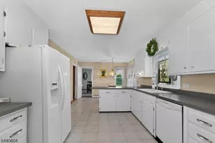 35 Elwood Ave, Flemington, NJ 08822 - Photo 7