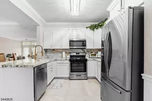 9203 Ravenscroft Rd, Clifton, NJ 07013 - Photo 5