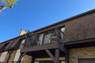 910 N Oaks Blvd, North Brunswick Township, NJ 08902 - Photo 3