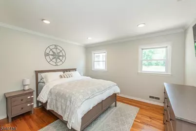128 Overlook Ave, East Hanover Township, NJ 07936 - Photo 15