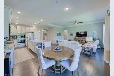 50 Sullivan Road, Raritan Township, NJ 08822 - Photo 5