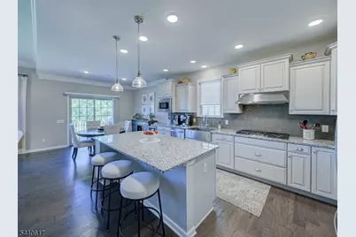 50 Sullivan Road, Raritan Township, NJ 08822 - Photo 3