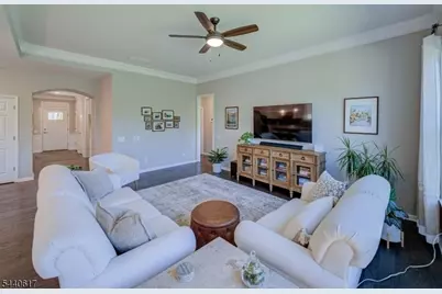 50 Sullivan Road, Raritan Township, NJ 08822 - Photo 11