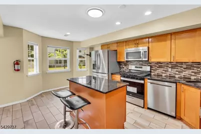385 Draco Road, Piscataway Township, NJ 08854 - Photo 11