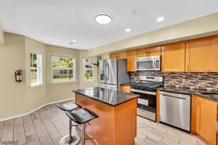 385 Draco Rd, Piscataway Township, NJ 08854 - Photo 11