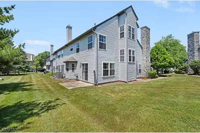 385 Draco Road, Piscataway Township, NJ 08854 - Photo 3