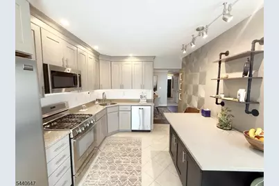 28 Dutch Ct, Holmdel, NJ 07733 - Photo 11