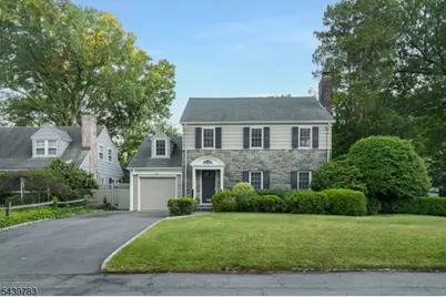 44 Wellington Ave, Millburn, NJ 07078 - Photo 3