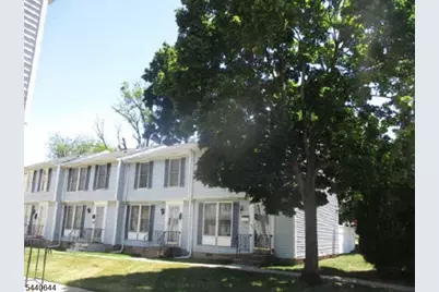 639 Nassau St Apt 8H 8-H, Orange, NJ 07050 - Photo 1