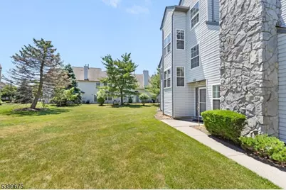 385 Draco Rd, Piscataway Township, NJ 08854 - Photo 3