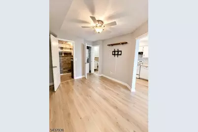 13 Cheswich Court, Bedminster Township, NJ 07921 - Photo 5