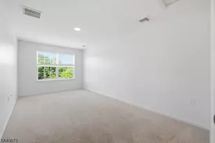 404 Waterview Ct, Hanover Township, NJ 07927 - Photo 21