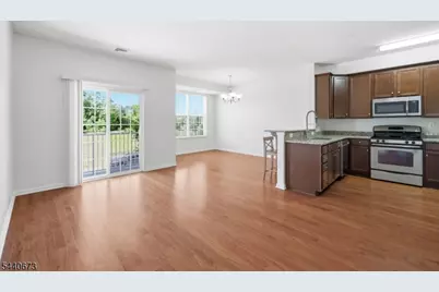 404 Waterview Ct #404, Hanover Township, NJ 07927 - Photo 9