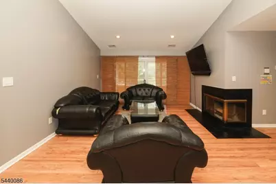 120 Acadia Court, West Windsor Township, NJ 08540 - Photo 3