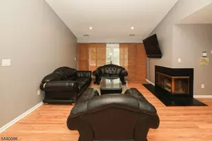 120 Acadia Ct, West Windsor Township, NJ 08540 - Photo 3