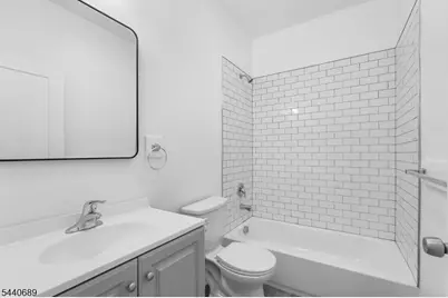 840 S 19th St, Newark, NJ 07108 - Photo 21