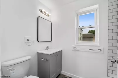 840 S 19th St, Newark, NJ 07108 - Photo 25