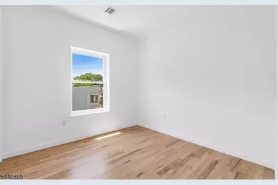 840 S 19th St, Newark, NJ 07108 - Photo 17