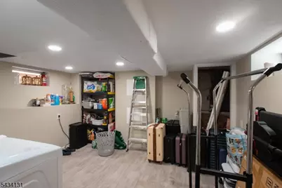 138 Jerome Pl, Bloomfield, NJ 07003 - Photo 21