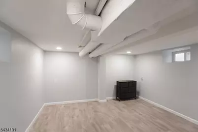 138 Jerome Pl, Bloomfield, NJ 07003 - Photo 23