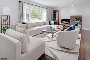 2 Langtree Dr, Livingston, NJ 07039 - Photo 3