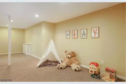 195 Fairfield Ln, Hillsborough Township, NJ 08844 - Photo 27