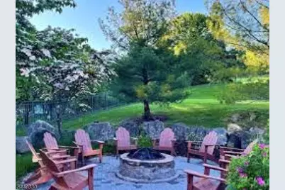 2 Chamonix Dr #402, Vernon Twp., NJ 07462 - Photo 11