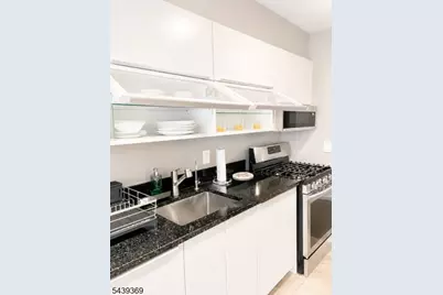 605 Grove St #H3, Clifton, NJ 07013 - Photo 5