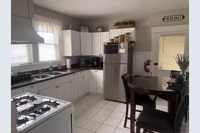 27 Somerset St #2, Somerville, NJ 08876 - Photo 3
