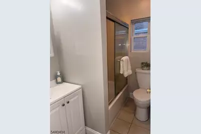 27 Somerset St #2, Somerville, NJ 08876 - Photo 11