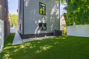 393 Myrtle Ave, Irvington, NJ 07111 - Photo 31