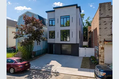 393 Myrtle Ave, Irvington, NJ 07111 - Photo 23