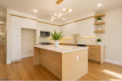 393 Myrtle Ave, Irvington, NJ 07111 - Photo 5