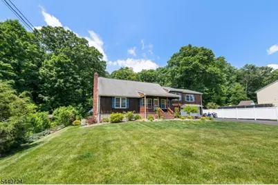 36 Hancock Dr, West Milford, NJ 07480 - Photo 29