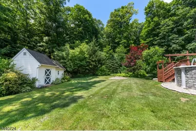 36 Hancock Dr, West Milford, NJ 07480 - Photo 31